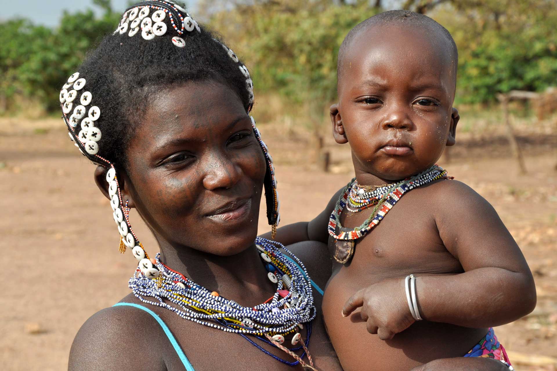 transafrica-articolo-togo-benin-terra-magia-donna-bambino.jpg